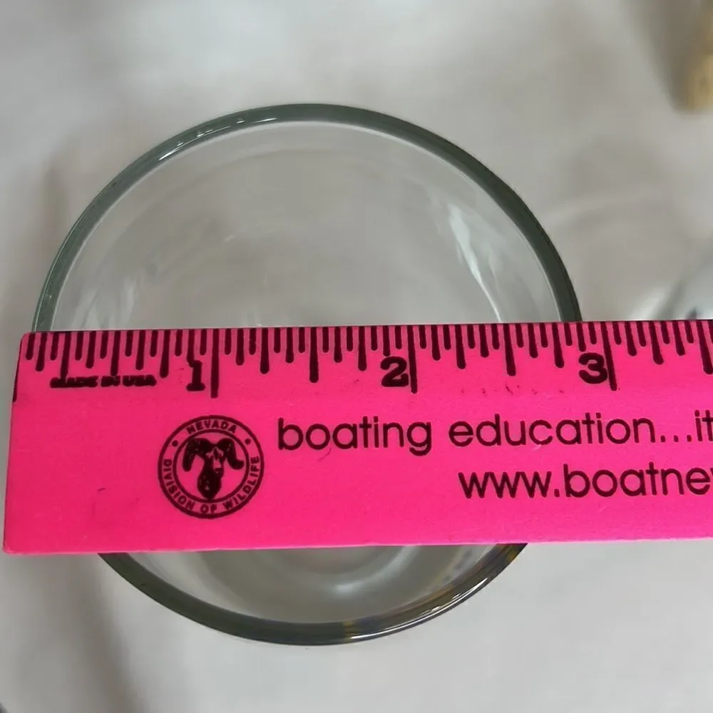 Lowenbrau Beer Glass 20 Oz Each Set 2 Included 7 1/4 Inches Tall 3 Inches Round